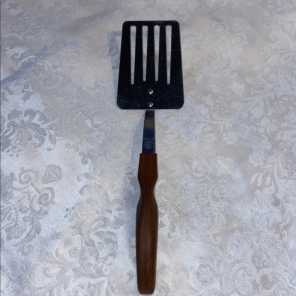 Vintage CUTCO KITCHEN Wood Handle Kitchen Utensil Set. - Picture 7 of 10